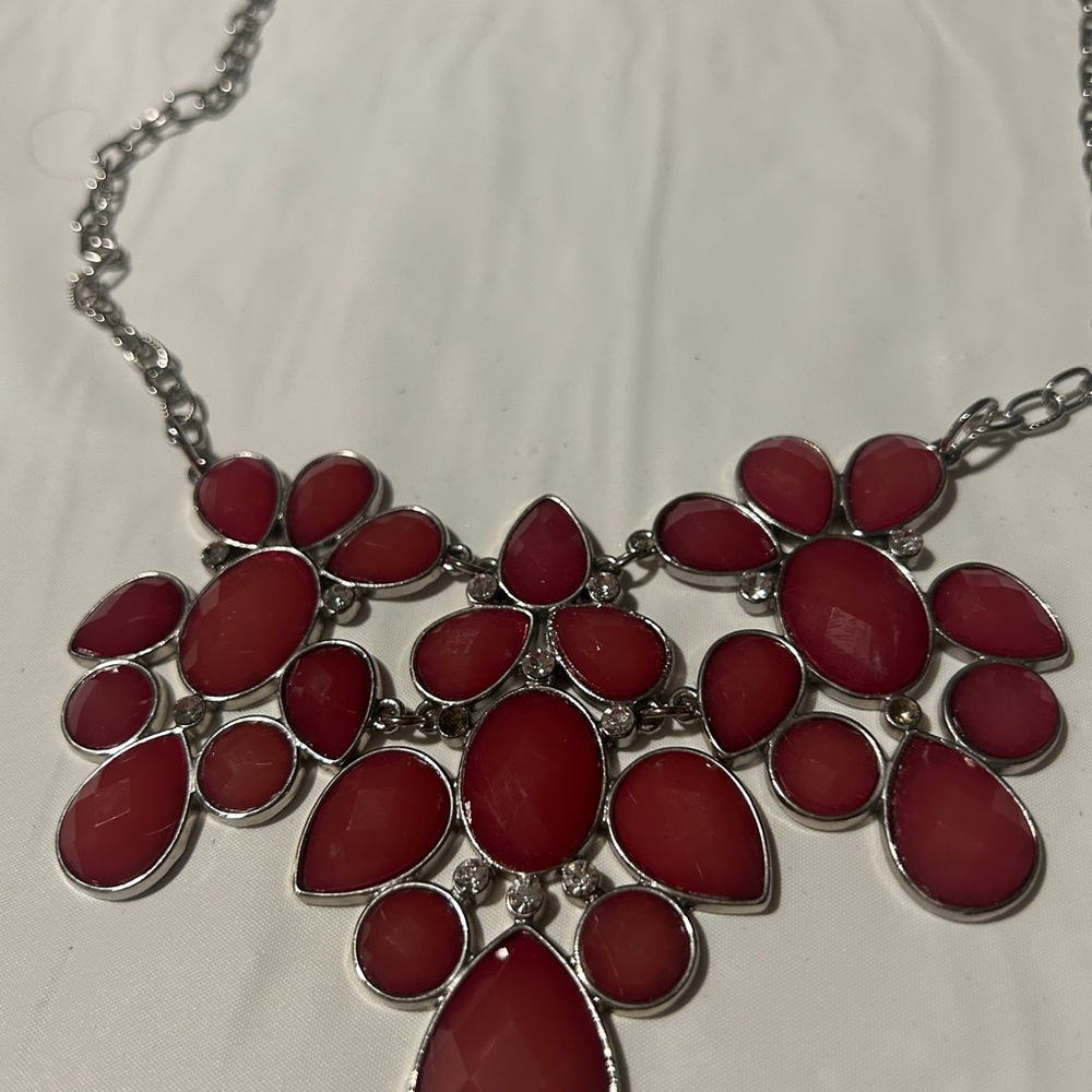 Premier Designs Pink and Silver Floral Necklace “Angel Mist”